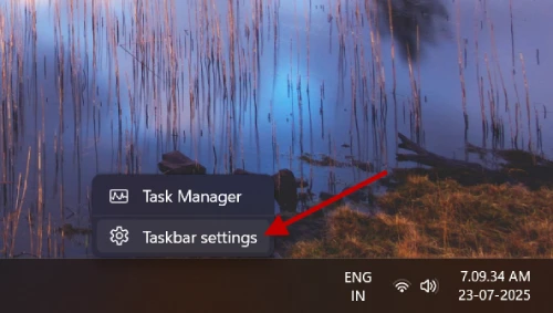 Taskbar settings in Windows 11